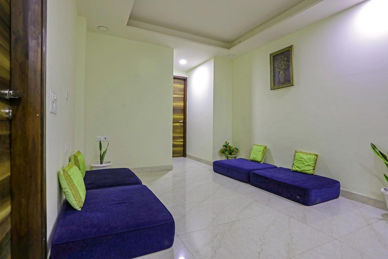 Fabhotel White House Bnb - Nr Yashobhoomi Convention Centre Delhi  Exterior foto